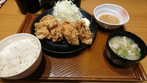 から揚げ定食